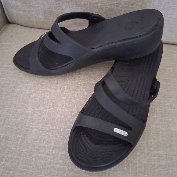 CROCS Shoes - CROCS Black Sandals Lightweight Durable Design